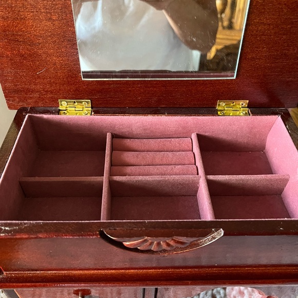 Vintage Jewelry Box - Picture 3 of 4